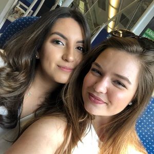 Meet your Posher, Raquel